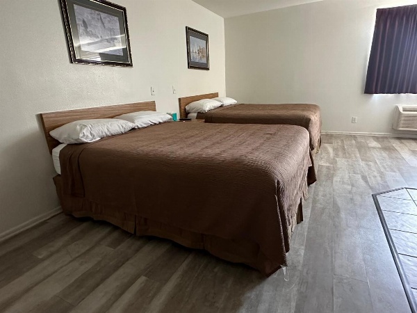 Jolly Roger Hotel Main image